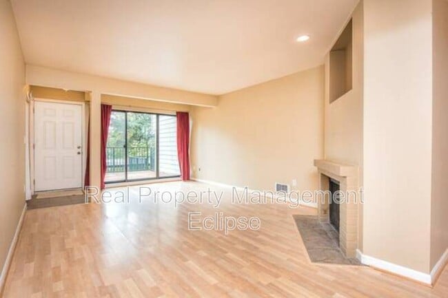 Building Photo - 8845 166th Ave NE