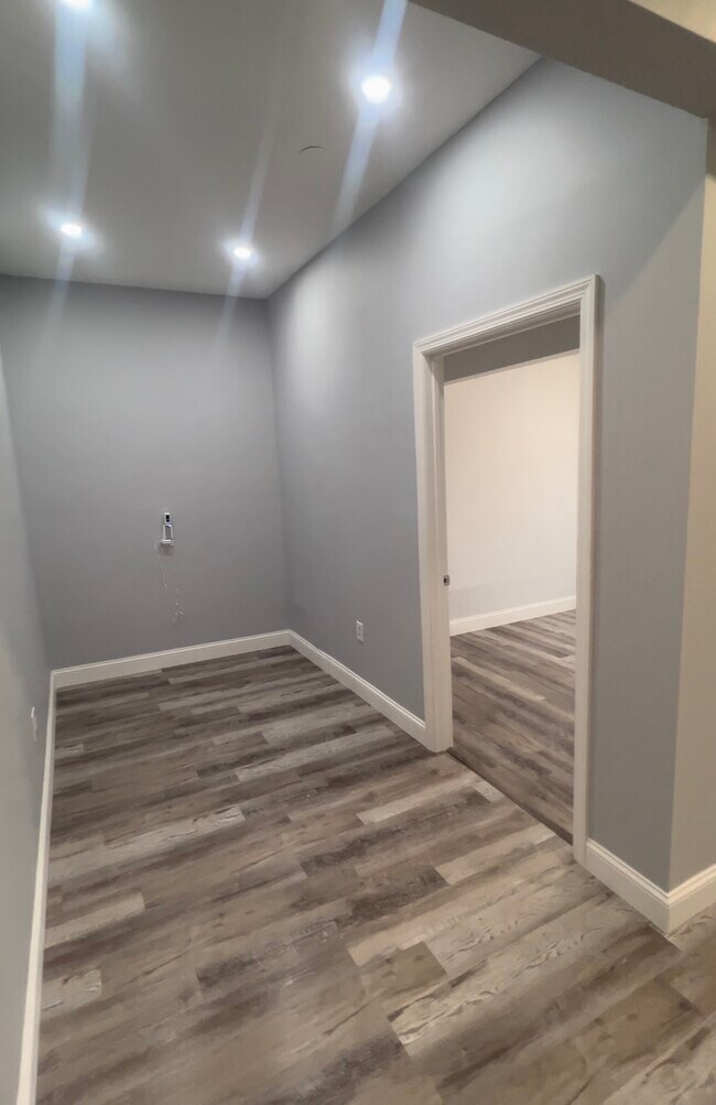 21 Homestead Dr Unit ap1, Coram, NY 11727 21 Homestead Dr Coram, NY