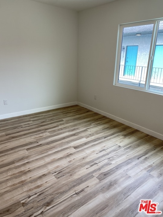 Building Photo - 6640 Woodley Ave