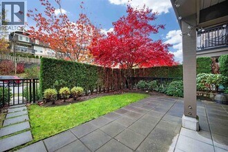 Building Photo - 3156 Dayanee Springs Blvd