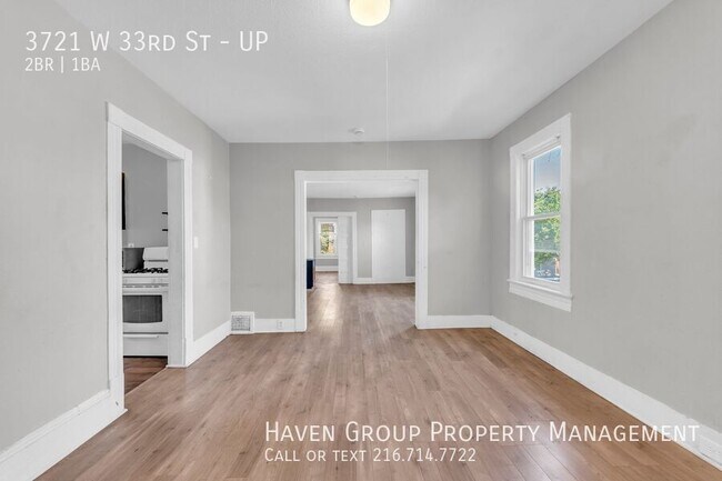 Foto del edificio - 3721 W 33rd St