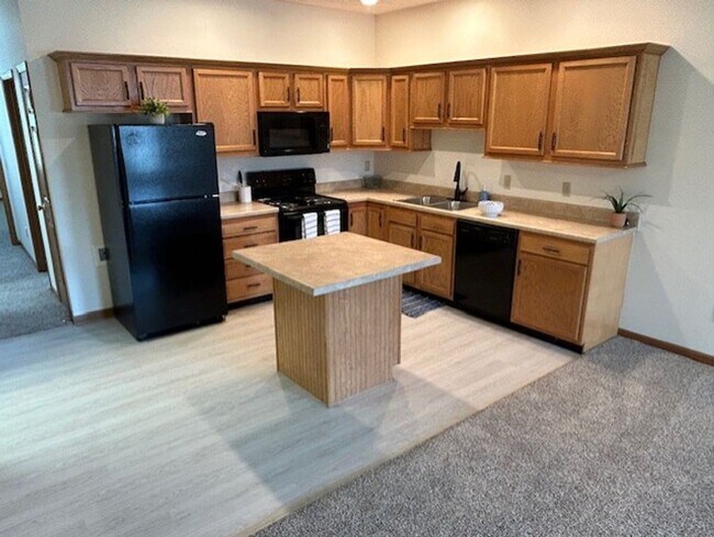 Foto del edificio - 1035 Laurel Tree Ct