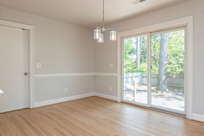 Building Photo - 652 Little Neck House for rent in Virginia...