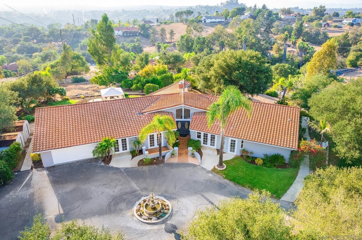 1581 Sycamore Dr, Fallbrook, CA 92028 House for Rent in Fallbrook, CA