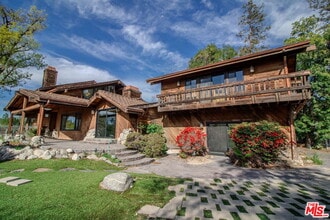 Building Photo - 11619 Lerdo Ave