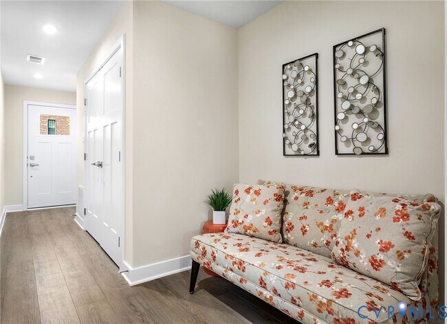 Foto del edificio - 1255 Lazy River Rd