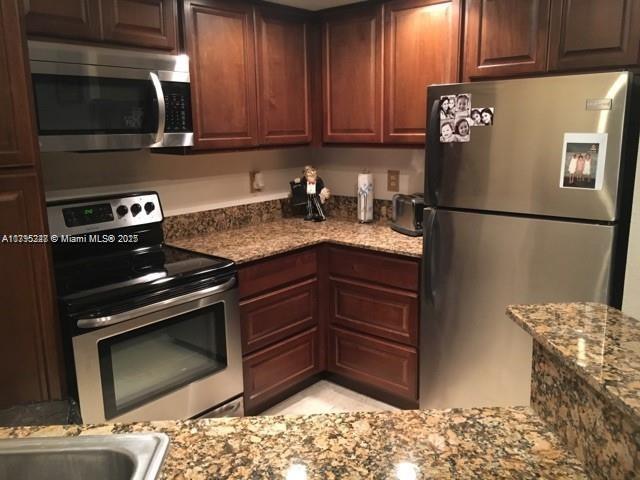 Foto del edificio - 12430 Vista Isles Dr