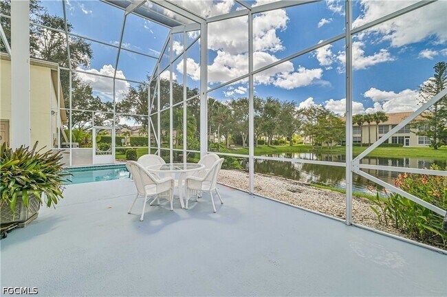 Foto del edificio - 14980 Lake Olive Dr