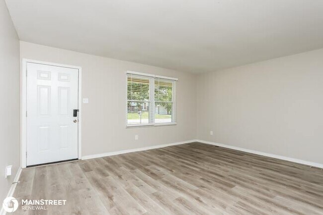 Building Photo - 910 SILVERSTONE DR, ST CHARLES, MO 63303