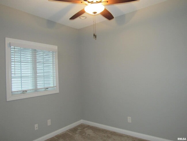 Building Photo - 1659 Celtic Ct