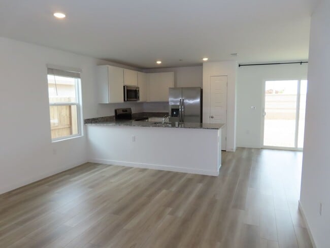 Building Photo - 12800 Spotted Wren Cir