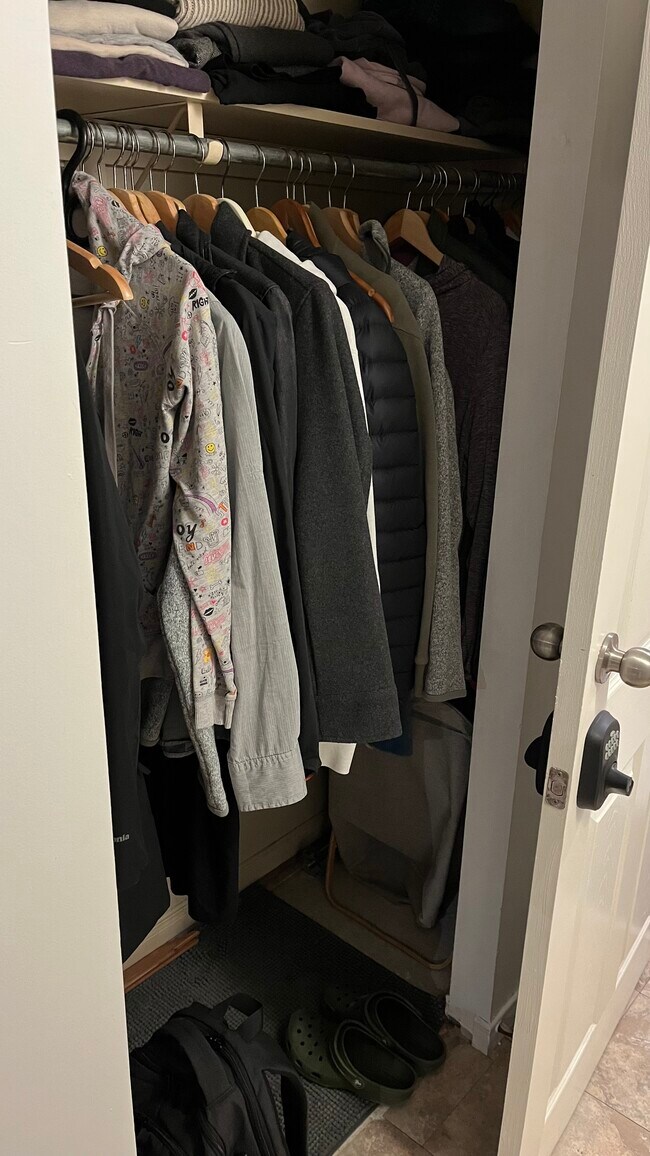 Photo du bâtiment - 475 Saint Clarens Av