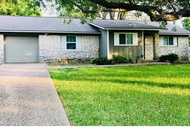 Building Photo - 1510 Luray Dr
