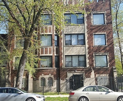 Building Photo - 1456 E 71st Pl