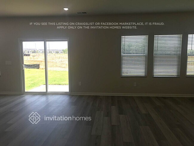 Building Photo - 620 White Birch Ln