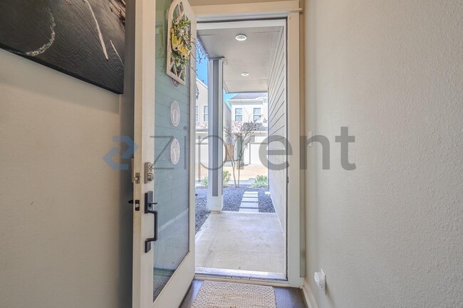 Building Photo - 6706 Parker Grv Ln