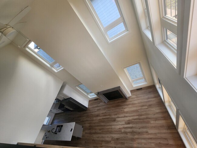 Building Photo - 4216 E Cypress Pl