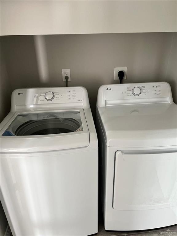 Building Photo - 6 E Viviana St