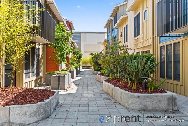Building Photo - 865 Altaire Walk