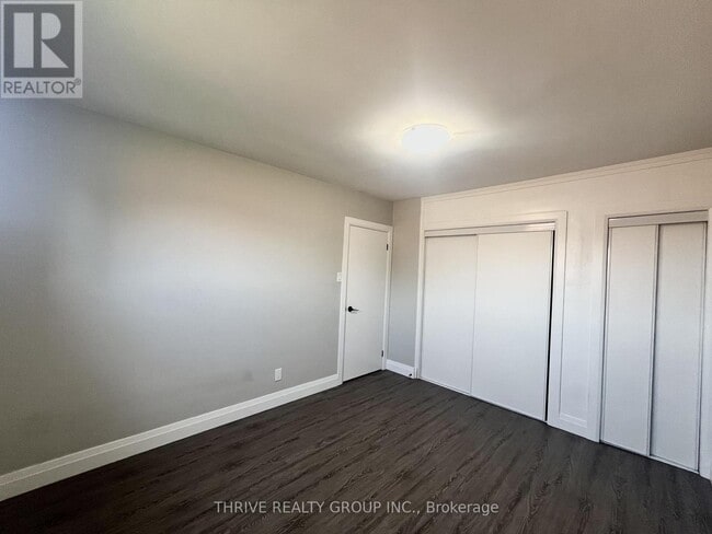 Building Photo - 106 King Edward Ave