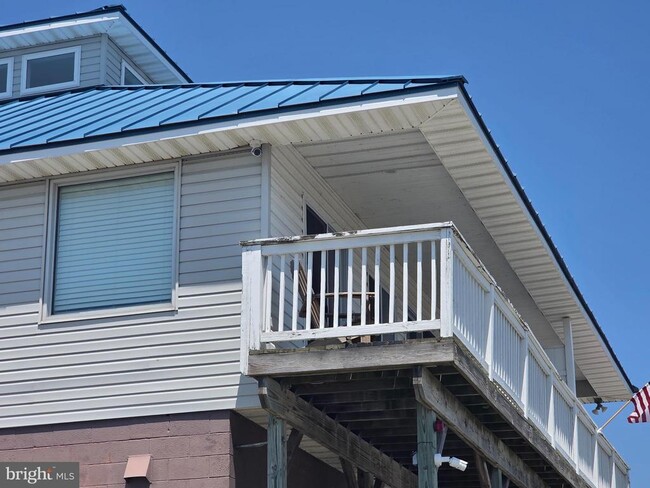 Building Photo - 5230 Breezy Point Rd