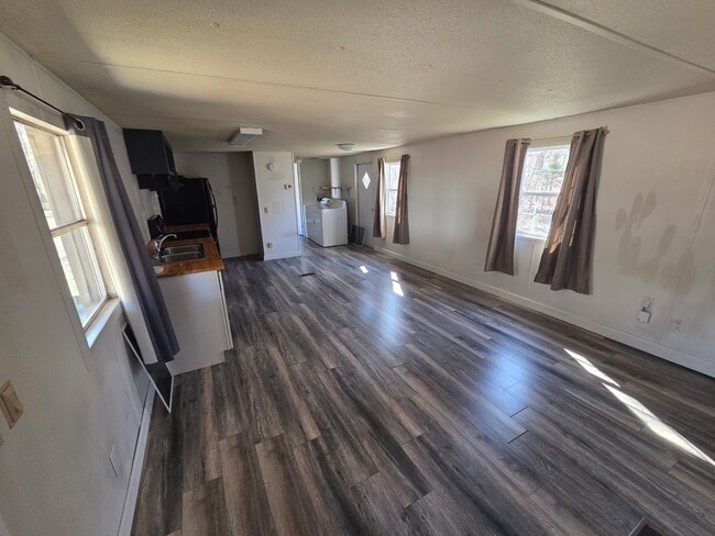 Building Photo - 745 Barren Hollow Rd