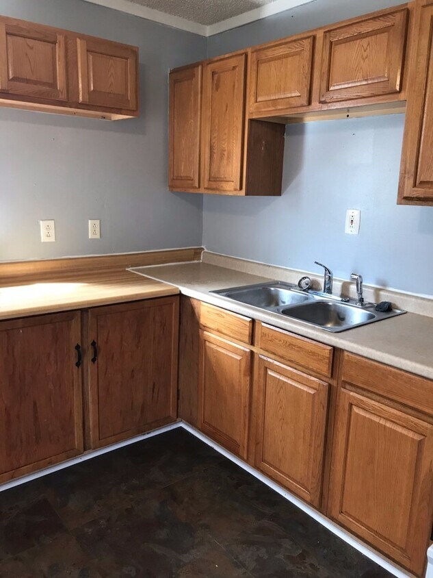 Primary Photo - 4 bedrooms