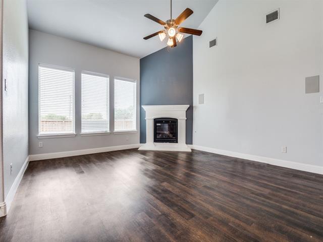 Foto del edificio - 2523 Linwood Dr