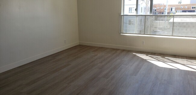 Building Photo - 4205 Alexandria Pl
