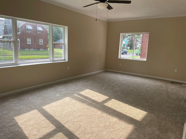 Foto del edificio - 1437 Potomac Dr