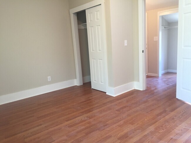 Foto del edificio - 4251 9th Ave NE