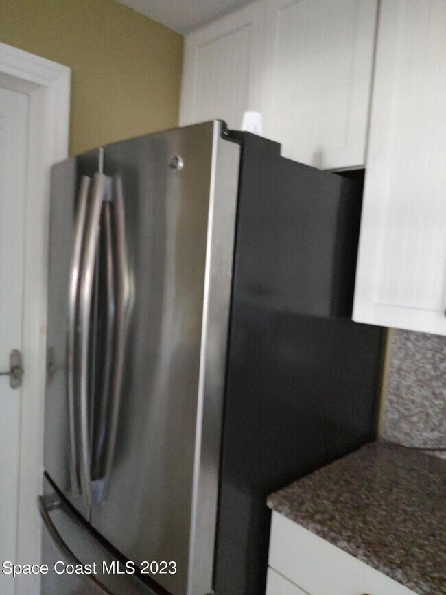 Building Photo - 963 Revere Ct