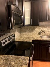 Building Photo - 300 Gardens Dr