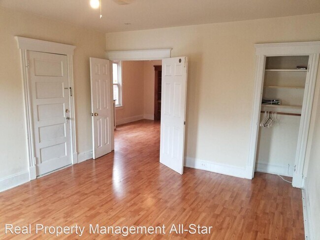 Foto del edificio - 4 br, 1 bath House - 48 Plum Street 2nd Floor