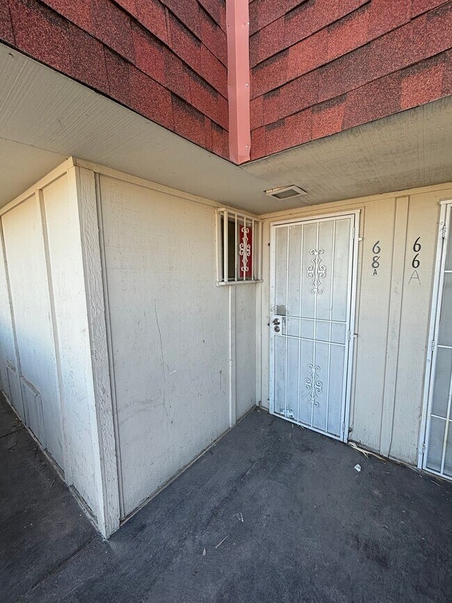 Building Photo - 5340 S Swenson St