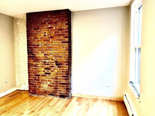 Foto del edificio - 24 Bradford St