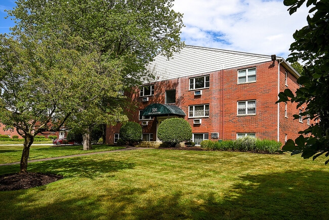 Building Photo - Brook Haven Estates