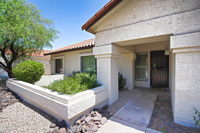 Building Photo - 10575 E Mission Ln
