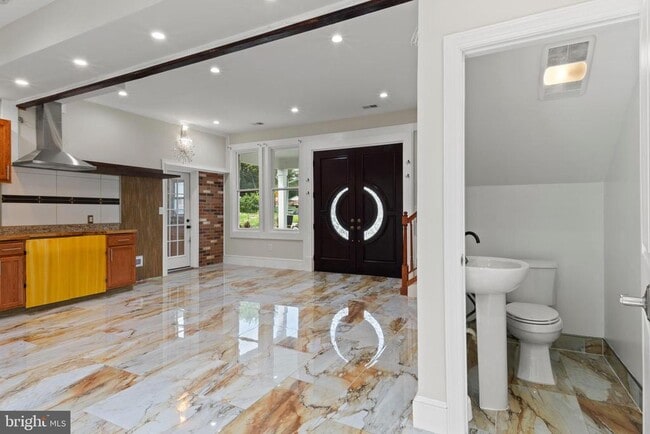 Foto del edificio - 3709 Forestdale Ave