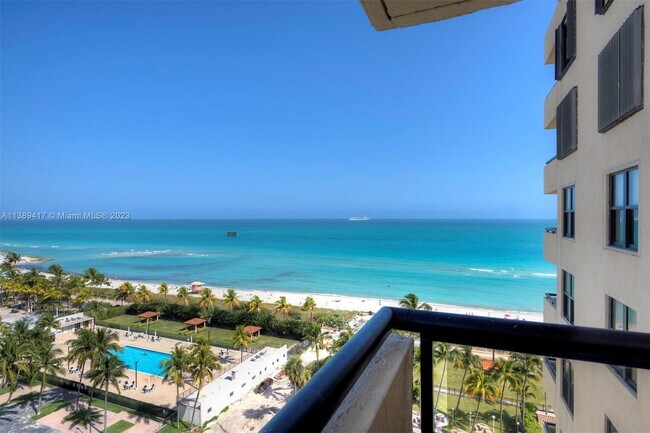 Foto del edificio - 2555 Collins Ave