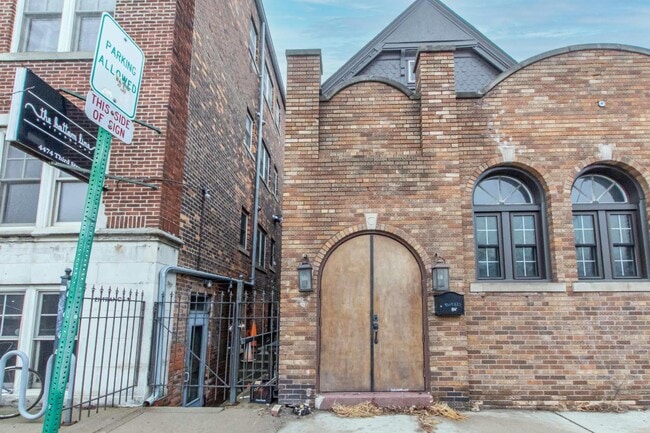 Building Photo - 4468 3rd Ave