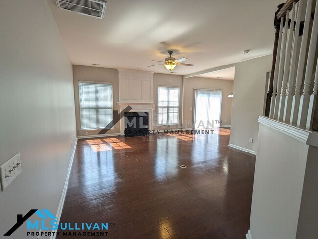 Foto del edificio - 8219 Saltwood Pl