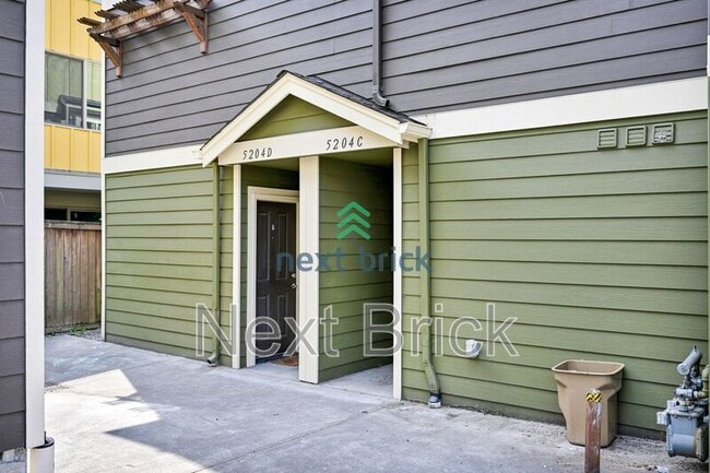 Photo - 5204 Delridge Wy SW Townhome