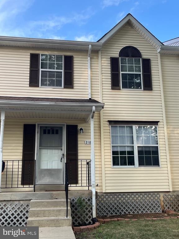 Foto del edificio - 218 Meadows Ln NE
