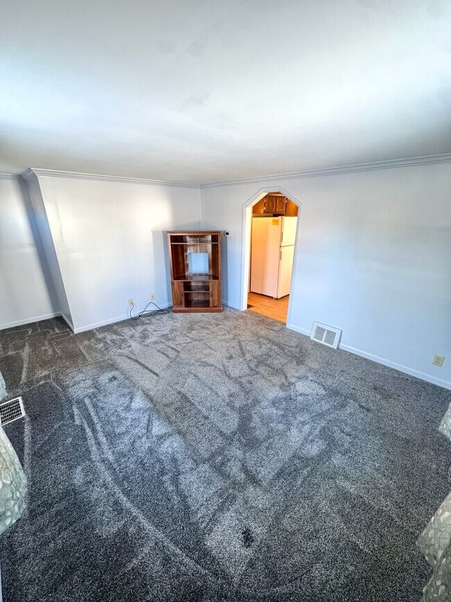 Foto del edificio - TWO BEDROOM HOME IN PARKLAND SCHOOLS