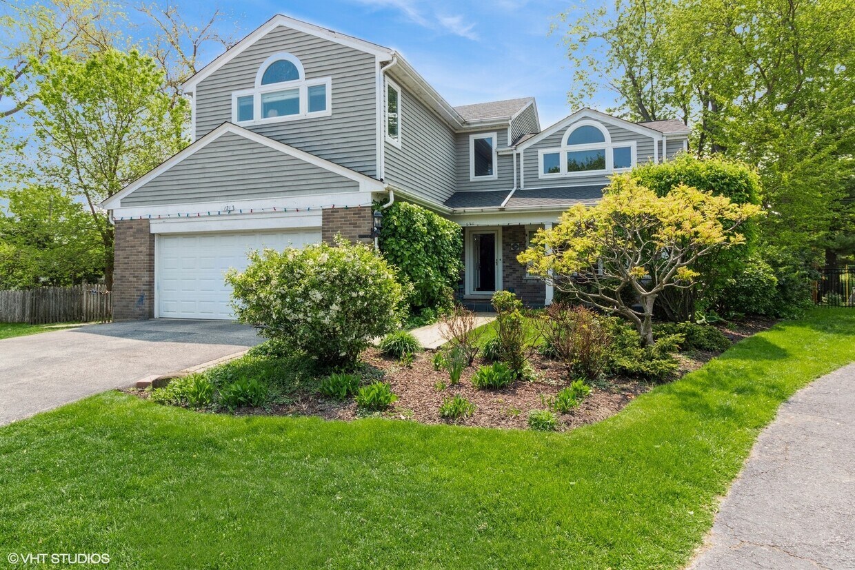 121 Hollywood Ct, Wilmette, IL 60091 House Rental in Wilmette, IL