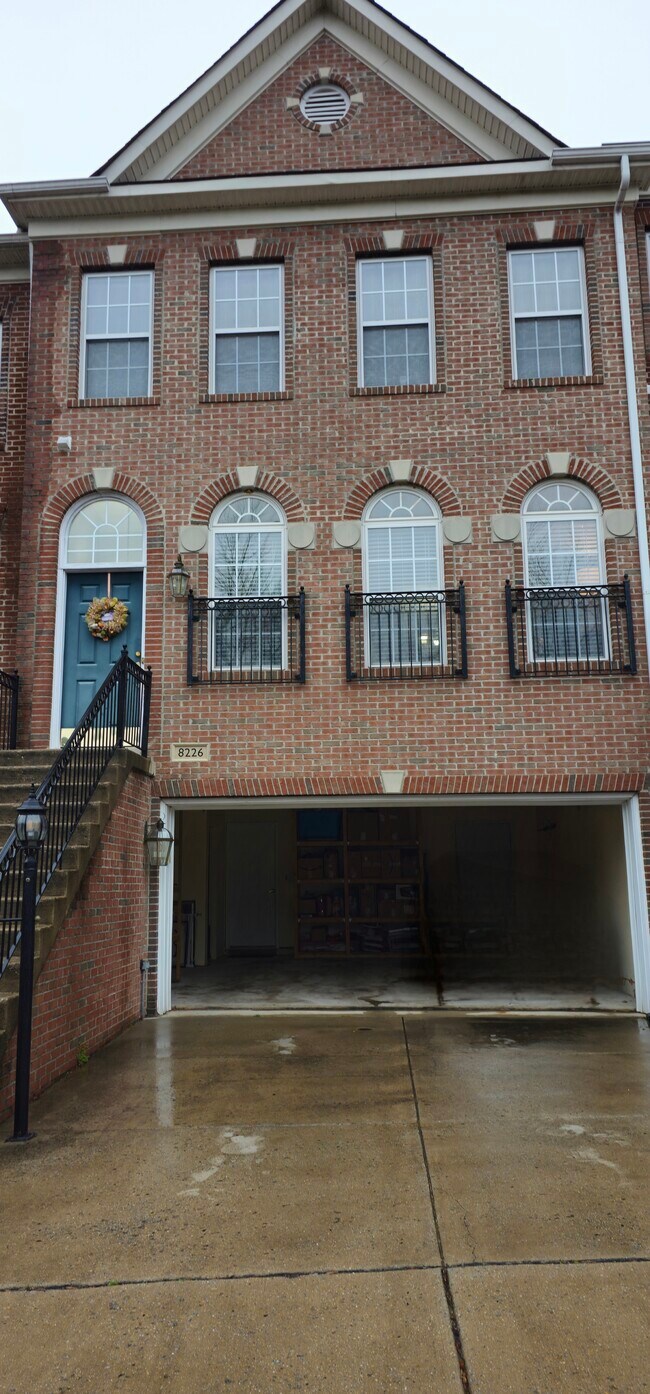 Foto del edificio - 8226 Gunston Commons Way