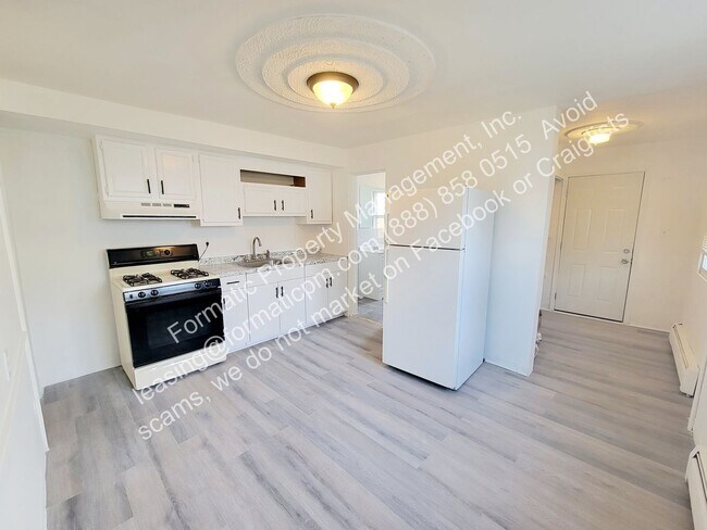 Foto del edificio - 171 Almond Ln
