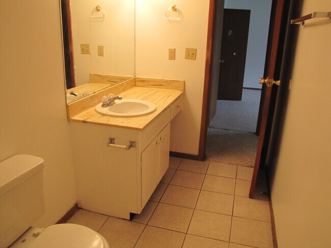 Building Photo - 3 Williamsburg Ct