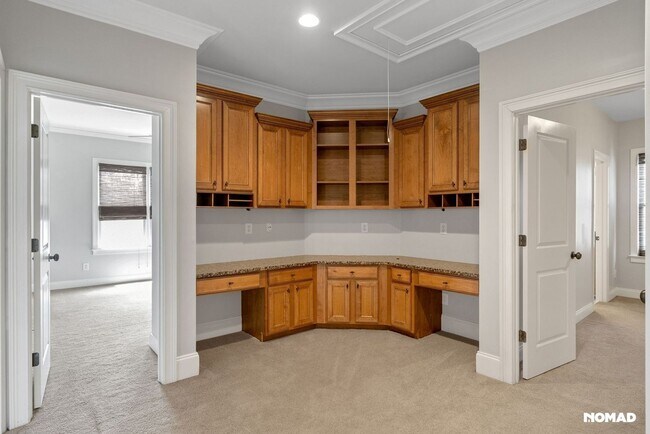Building Photo - Stunning 4BR House in Buford